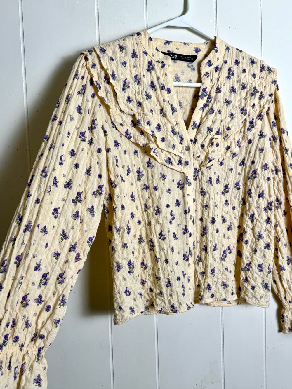 Zara Floral Cotton Button Down Top size Small